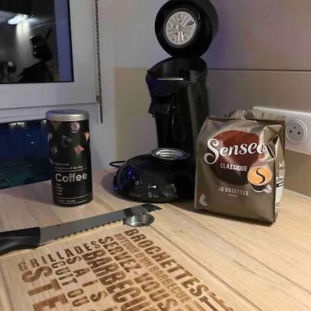 Melvyn Chanael - Proche Gare * サン・ルイ