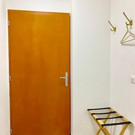 Melvyn Chanael - Proche Gare アパート サン・ルイ